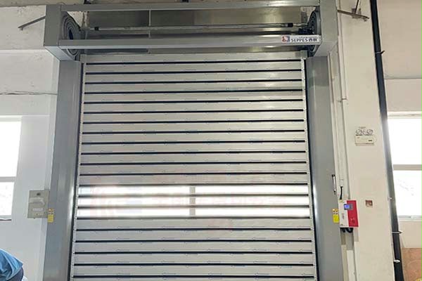 螺旋上升硬质快速门