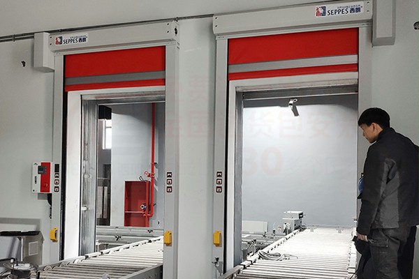 传送带智能AGV联动快速门项目 传送带智能AGV联动快速门项目